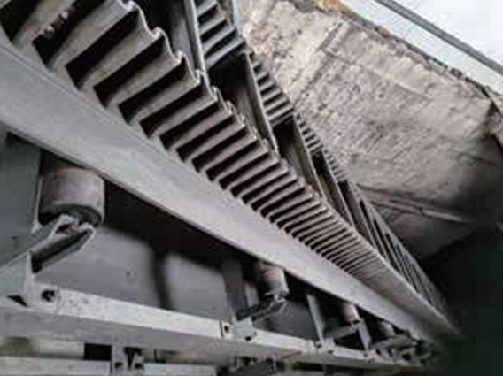 DDJ型波状挡边带式输送机产品系列